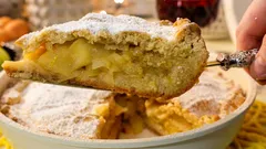 Como preparar um verdadeiro bolo de maçã veneziano: húmido, aromático e com uma crosta fina